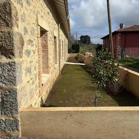 Casa De Aldea Escuelas De Linares, 18 Feriehus