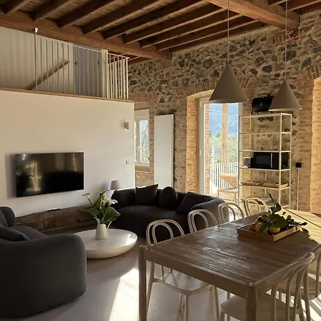 Casa De Aldea Escuelas De Linares, 18 Linares (Asturias)