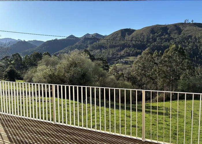 Сasa de vacaciones Casa De Aldea Escuelas De Linares, 18 *