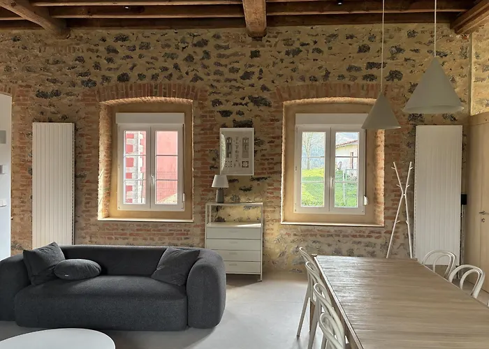 Сasa de vacaciones Casa De Aldea Escuelas De Linares, 18 Linares (Asturias)